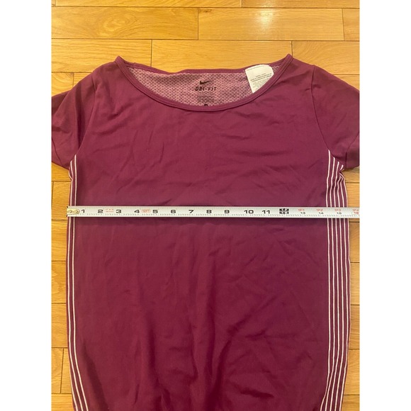 Nike Dri fit Women XSMALL Athletic Shirt Short Sleeve Fitted Hem-line T-shirt - Picture 2 of 5